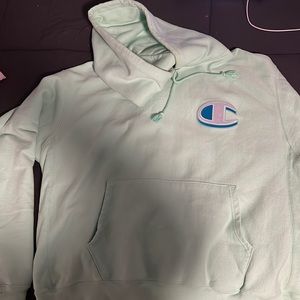 Men’s champion, light, green sweatshirt, size extra large